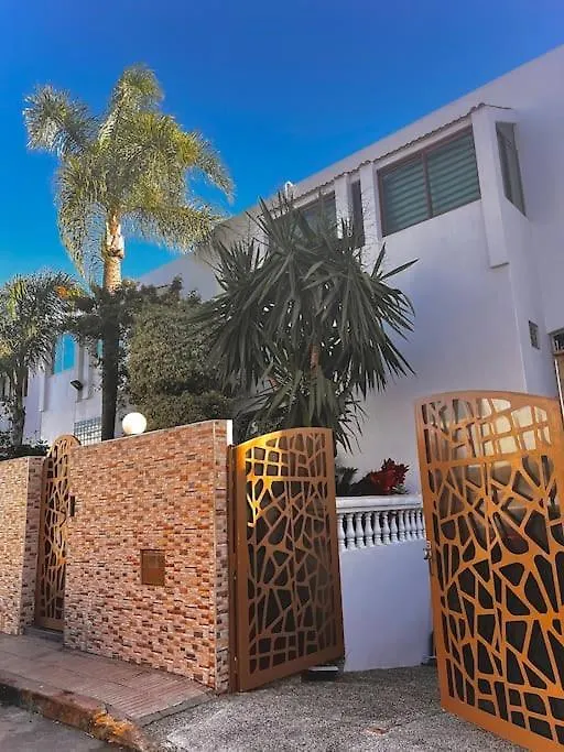 Nassali - Luxurious Beachfront Villa With Private Pool Casablanca