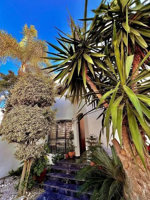 Nassali - Luxurious Beachfront Villa With Private Pool Casablanca
